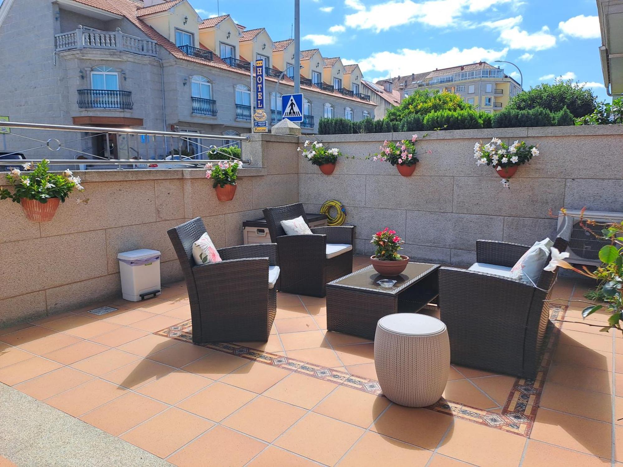 Apartamentos Playa Compostela Вілагарсія-де-Ароуса Екстер'єр фото